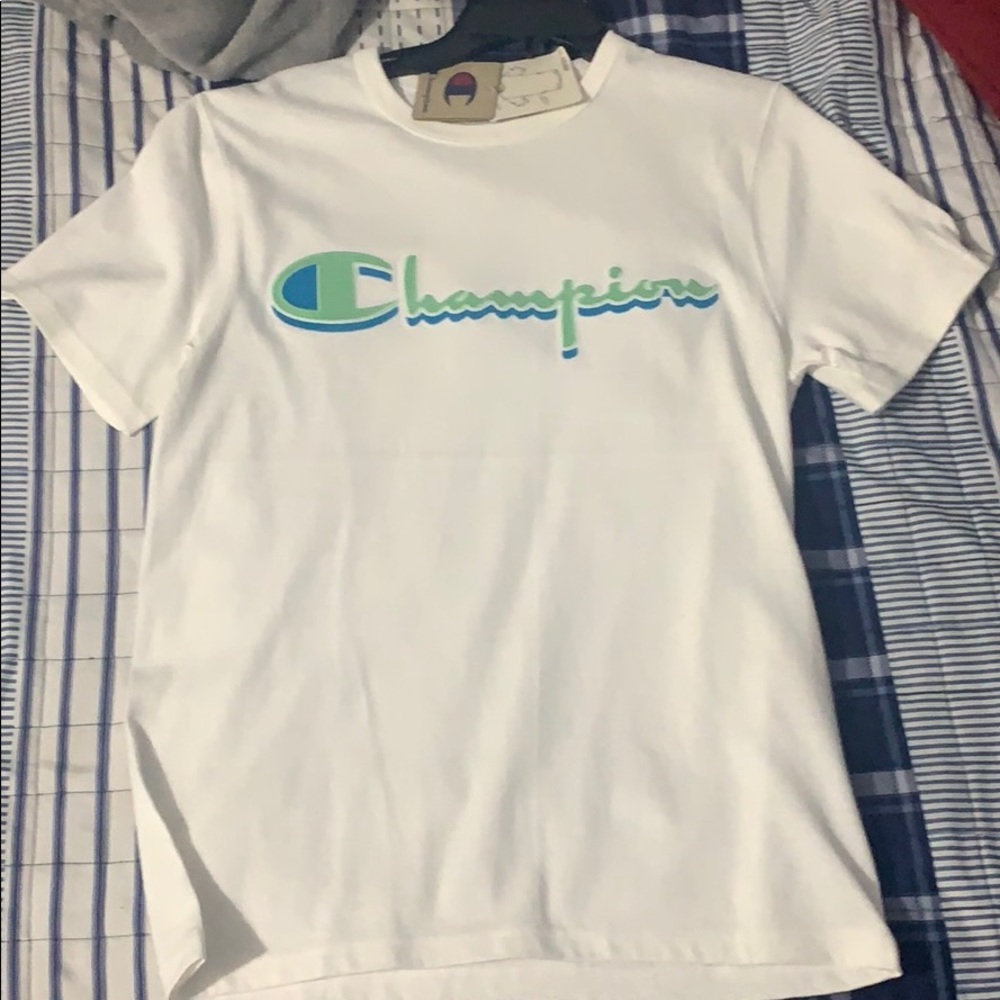 Champion tee